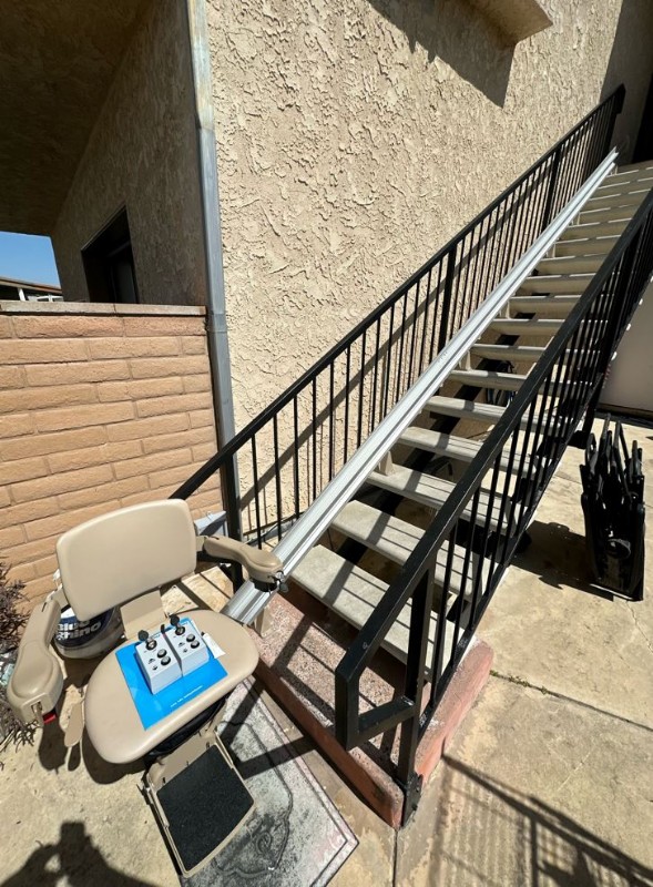 outdoor stairlift in Vista CA installed by Lifeway Mobility