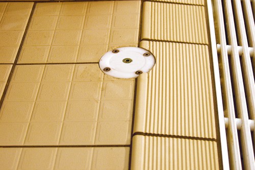 pool socket for transfer lift to operate