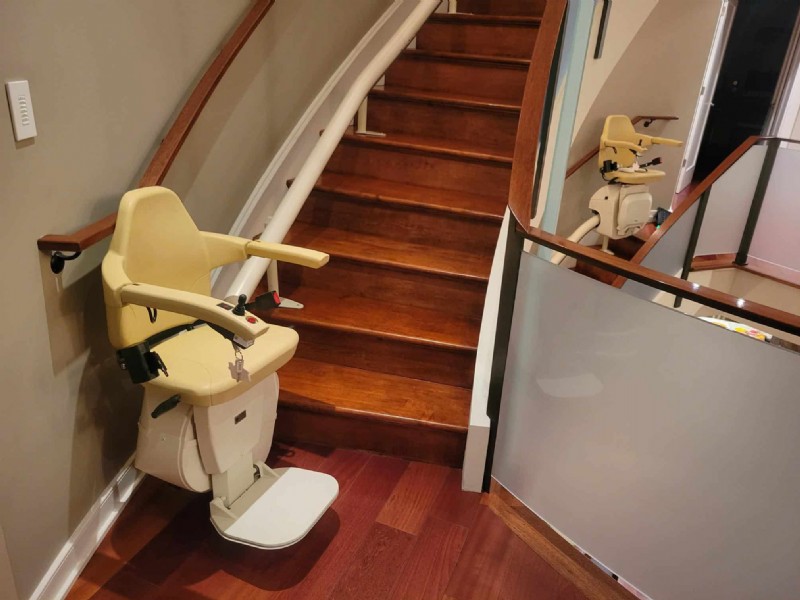 2nd level curved stairlift in Philadelphia installed by Lifeway Mobility