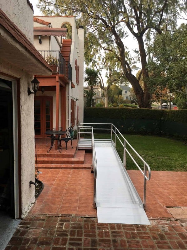 Aluminum-wheelchair-ramp-installed-in-San-Francisco-by-Lifeway-Mobility.JPG