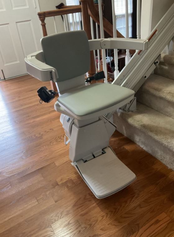 Bruno Elan stairlift in Baltimore home installed by Lifeway Mobility