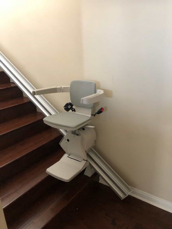 Bruno stairlift at bottom landing in San Francisco home