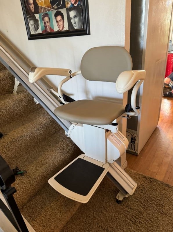 Harmar SL 300 stairlift at bottom of stairs installed by Lifeway Mobility