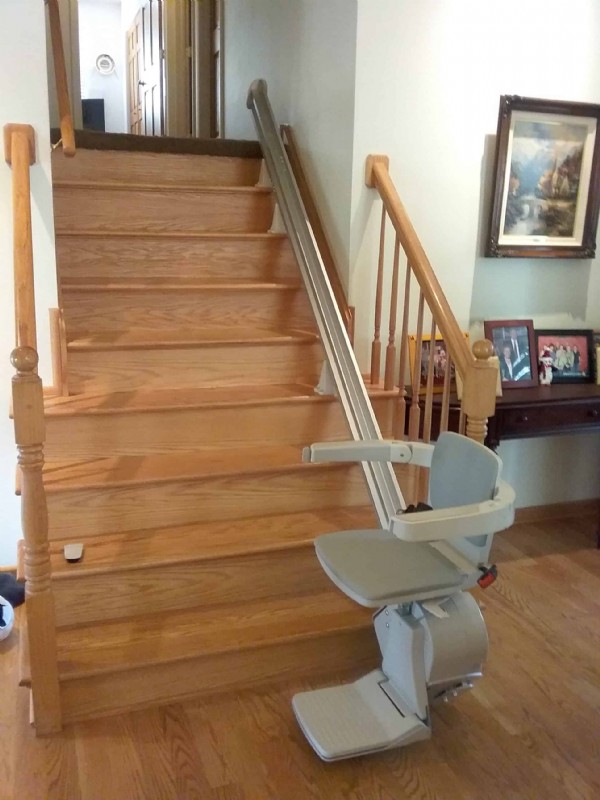 New Bruno Elan 3050 stairlift installed in Mount Prospect by Lifeway Mobility