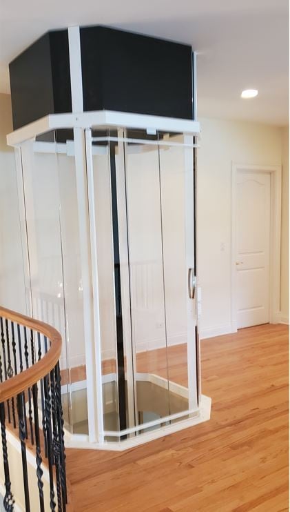 Savaria-Vuelift-Octagonal-glass-elevator-installed-in-North-Barrington-IL.JPG