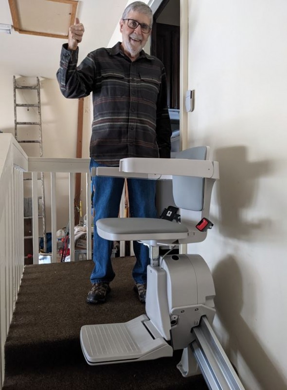 Wichita-senior-thrilled-with-new-stairlift-installed-in-his-home-by-Lifeway-Mobility-Wichita.jpg