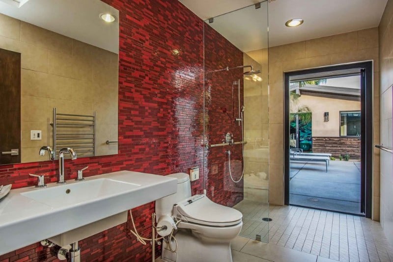 accessible-bathroom-with-roll-in-shower-and-grab-bars-in-Anahiem-CA.jpg
