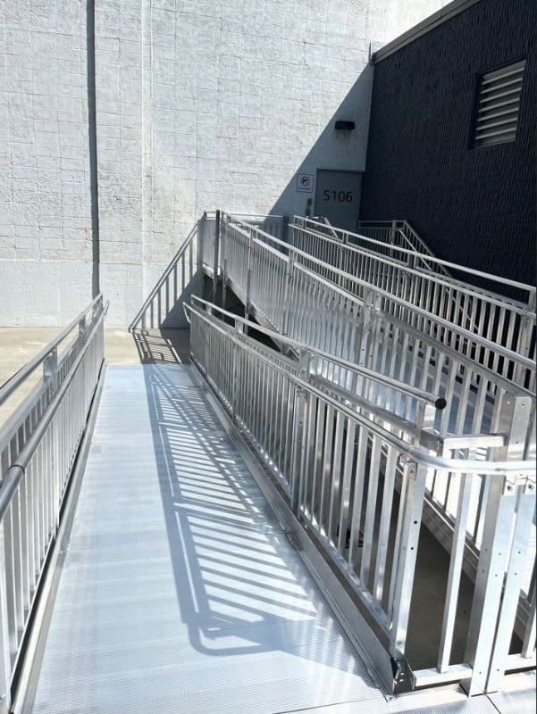 aluminum-commercial-wheelchair-ramp-installed-by-Lifeway-Mobility-at-Amazon-facility-in-Glastonbury-CT.JPG