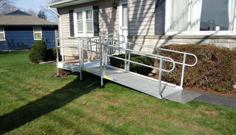 aluminum-wheelchair-ramp-in-Meriden-Connecticut-installed-by-Lifeway-Mobility.JPG