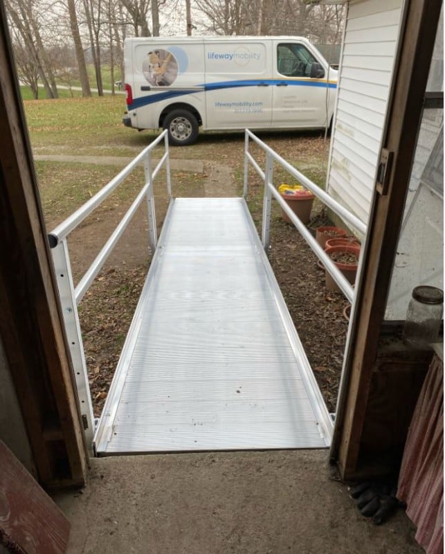 aluminum-wheelchair-ramp-in-Middletown-Indiana-by-Lifeway-Mobility.JPG