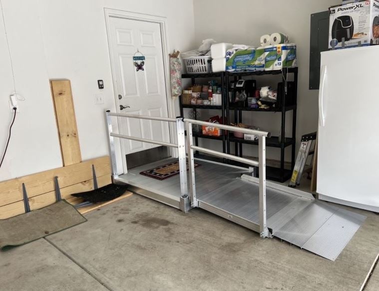aluminum-wheelchair-ramp-in-garage-installed-in-Columbus-OH-by-Lifeway-Mobility.JPG