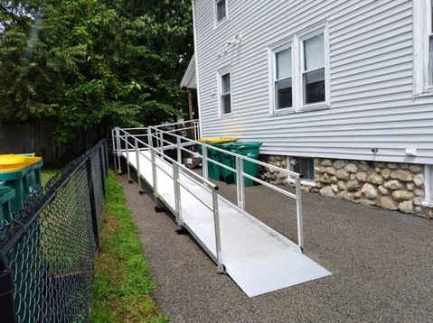 aluminum-wheelchair-ramp-installed-by-Lifeway-in-Norwood-Massachusetts.jpg