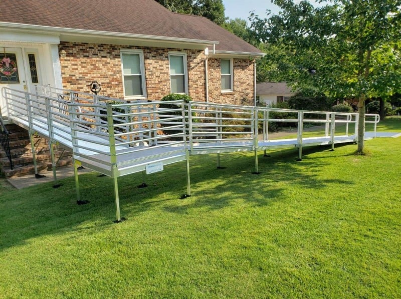 aluminum-wheelchair-ramp-installed-in-Gastonia-North-Carolina-by-Lifeway-Mobility.JPG