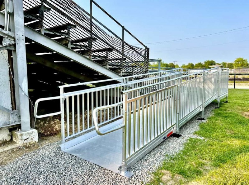 commercial-wheelchair-ramp-Mansfield-OH-from-Lifeway-Mobility.JPG