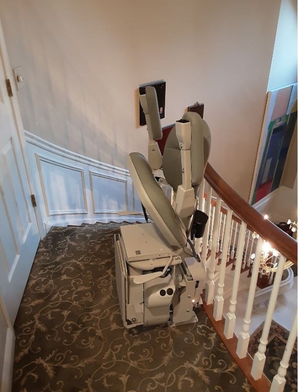 curved stair lift installed in Northbrook IL by Lifeway Mobility