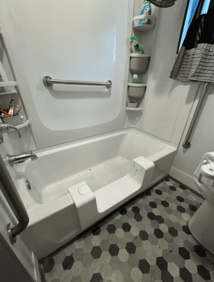 tub-cut-conversion-by-Lifeway-Mobility-south-carolina.png