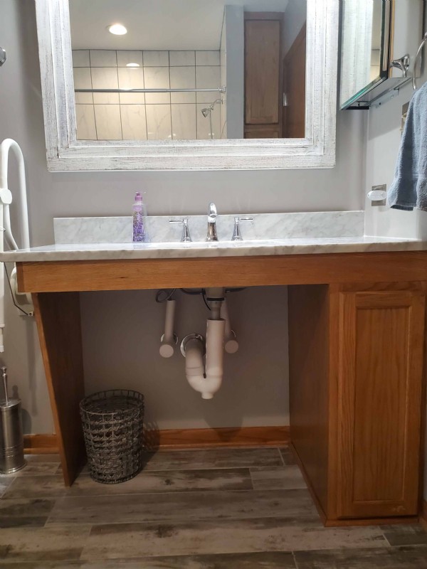 wheelchair-accessible-vanityinbathrom-in-Rockton-IL.jpg