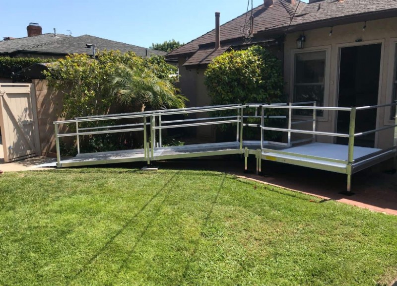 wheelchair-ramp-installed-in-Westchester-CA-from-Lifeway-Mobility-Los-Angeles.JPG