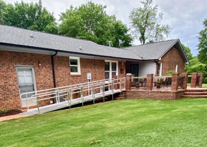 wheelchair-ramp-leading-to-porch-entryway-outside-of-home-in-Charlotte-North-Carolina.JPG