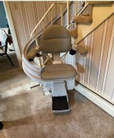 Bruno-curved-stairlift-in-Hartford-City-Indiana-installed-by-Lifeway-Mobility.JPG