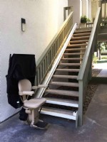 Bruno-outdoor-Elite-stairlift-in-Anahiem-California.jpg