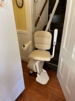 Handicare-curved-stairlift-at-bottom-landing-of-stairs-in-Los-Angeles.jpg