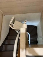 Handicare-freecurve-stairlift-in-Los-Angeles.jpg