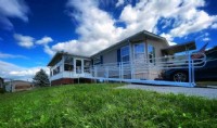 aluminum wheelchair ramp for easy access to home on Philadelphia suburb