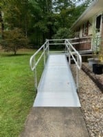 aluminum-wheelchair-ramp-in-New-Haven-installed-by-Lifeway-Mobility.jpg