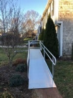 aluminum-wheelchair-ramp-installed-in-Plymouth-MA-by-Lifeway-Mobility.JPG