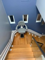 curved-stairlift-installed-in-Oakland-California.JPG