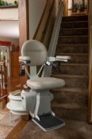 curvedstairliftinstalledinElkGrove,ILbyLifewayMobility.jpg