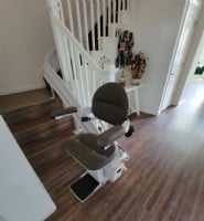 custom-curved-stairlift-in-Oakley-California-by-Lifeway-Mobility.JPG