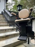 outdoor-curved-stairlift-in-Wellesly-Massachusetts-by-Lifeway-Mobility.JPG