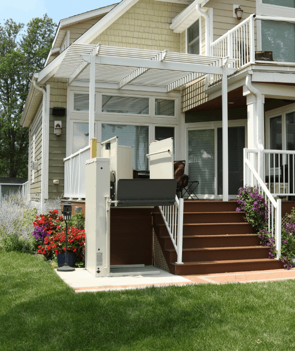 Bruno 3100 Series Outdoor Vertical Platform Lift