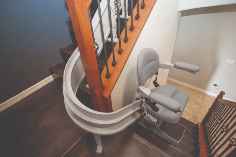 Bruno Elite Curved Stair Lift In Minneapolis Mn Lifeway Mobility