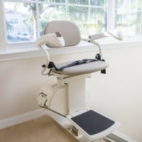 >Harmar Pinnacle SL300 Straight Stair Lift