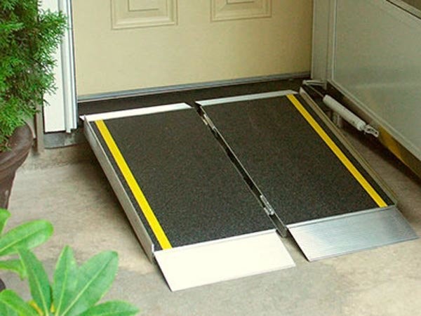 Portable wheelchair ramp for home use