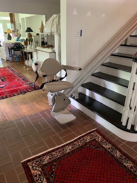 Bruno-stairlift-at-bottom-landing-Lifeway-Mobility.jpg