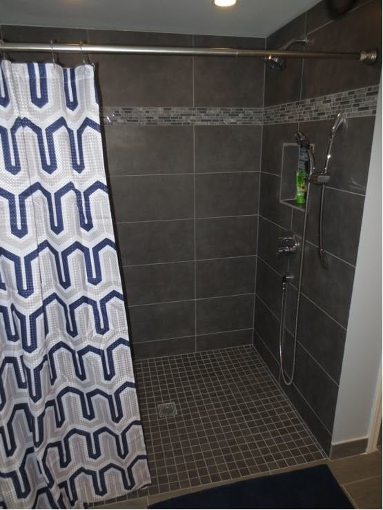 Walk-in-shower-Hoffman-Estates-Illinois