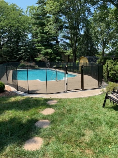 black fool fence installed around pool in Indianapolis