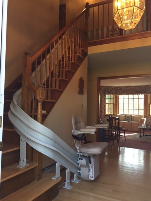 curved-rail-stairlift-Connecticut.jpg