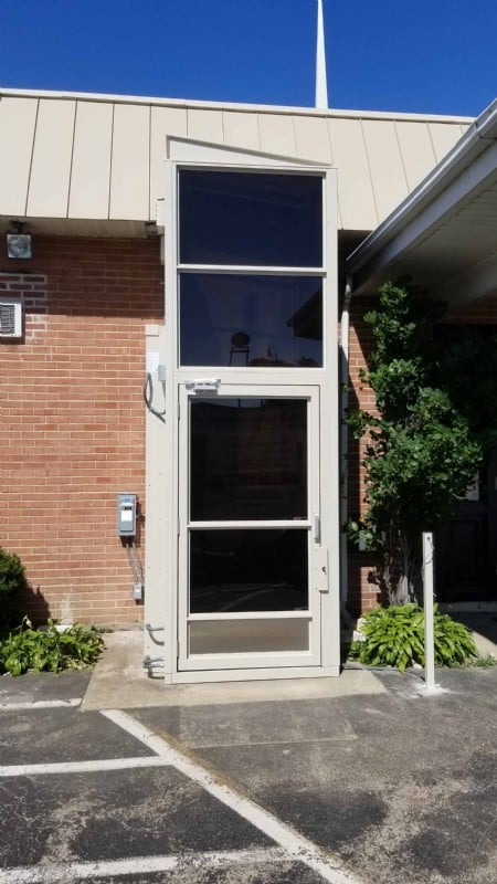 outdoor commercial wheelchair lift for church in Northlake Illinois