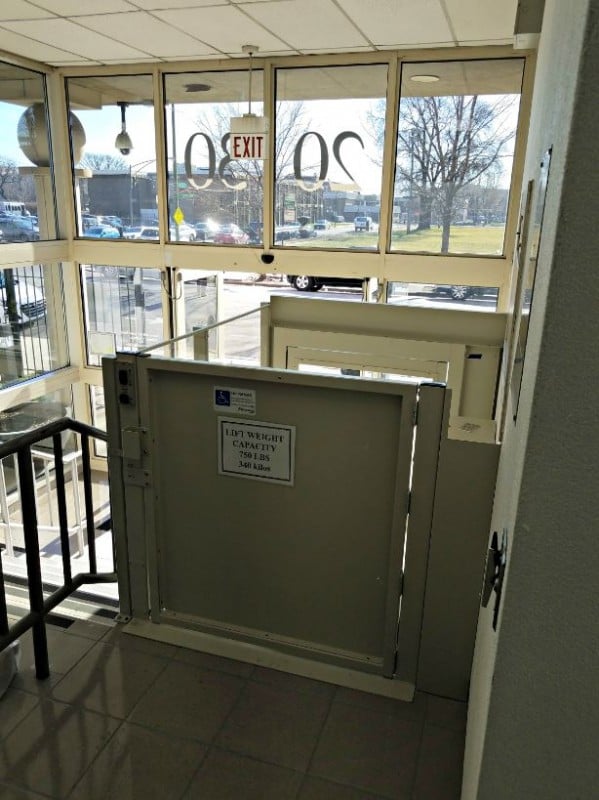 top-landing-gate-of-commercial-lift-in-Jesse-Brown-VA-office-Chicago.JPG