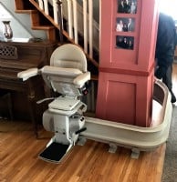 Bruno-Elite-curved-stairlift-built-with-a-rail-overrun.JPG