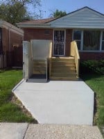 Bruno-porch-lift-installed-by-Lifeway-Chicago.jpg