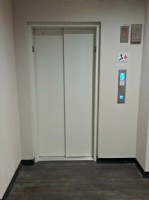 LULA elevator with doors closed in st. charles illinois