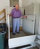 U.S.-Veteran-using-his-newly-installed-wheelchair-lift-in-Glenview-IL.jpg