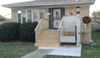 residential-lift-for-wheelchair-access-snow-falling.jpg