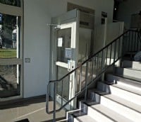 commercial-wheelchairlift-in-Chicago-installed-by-Lifeway-Mobility.JPG